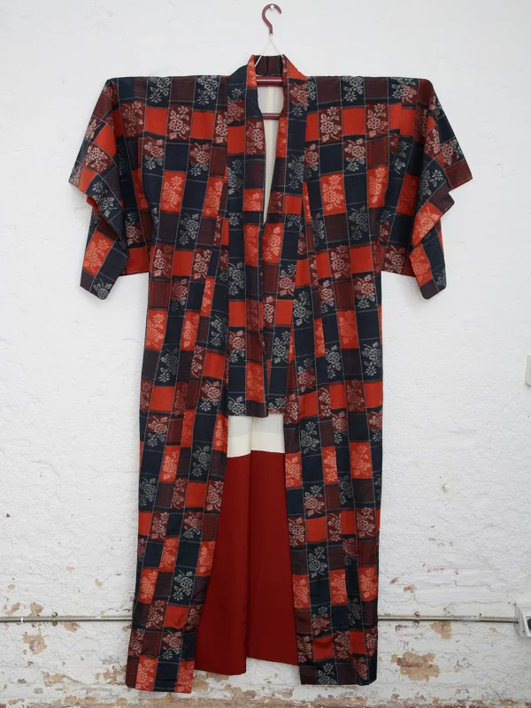 Kimono cuadros con motivo floral